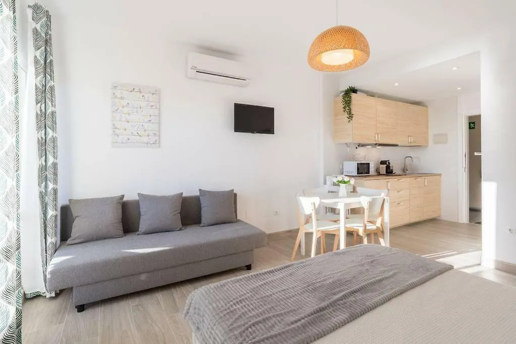 Estudio Apartamento Nuevo Benalbeach Бенальмадена 0*,  Испания