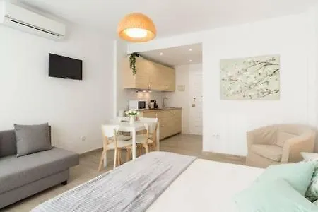 Estudio Apartamento Nuevo Benalbeach Benalmadena 0*,  Spain